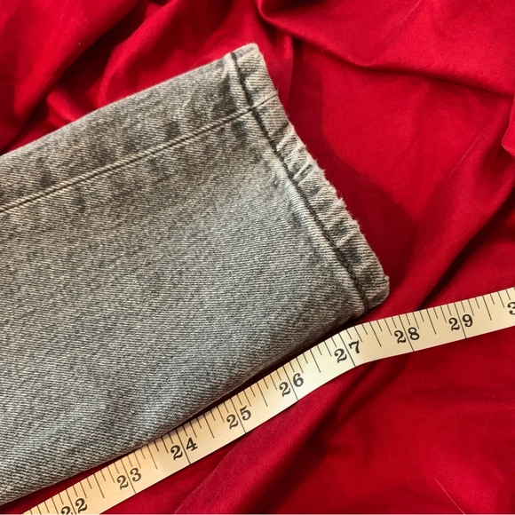 Levi’s 501 Tapered Jeans - Picture 7 of 9